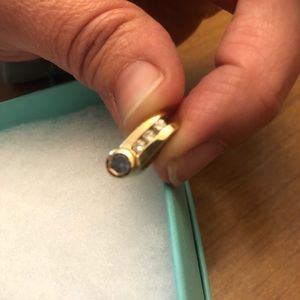 Tanzanite and diamond pendant